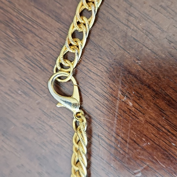 Necklace - Picture 5 of 5